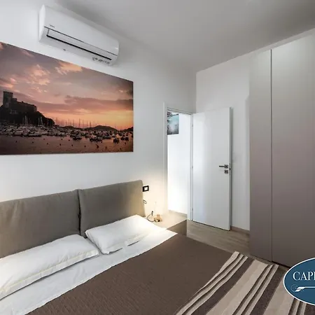 Capital House 85 * La Spezia